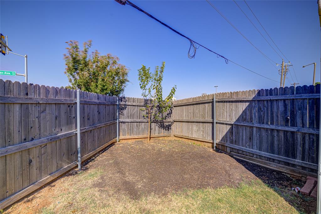 524 English Elm Lane Property Photo 34