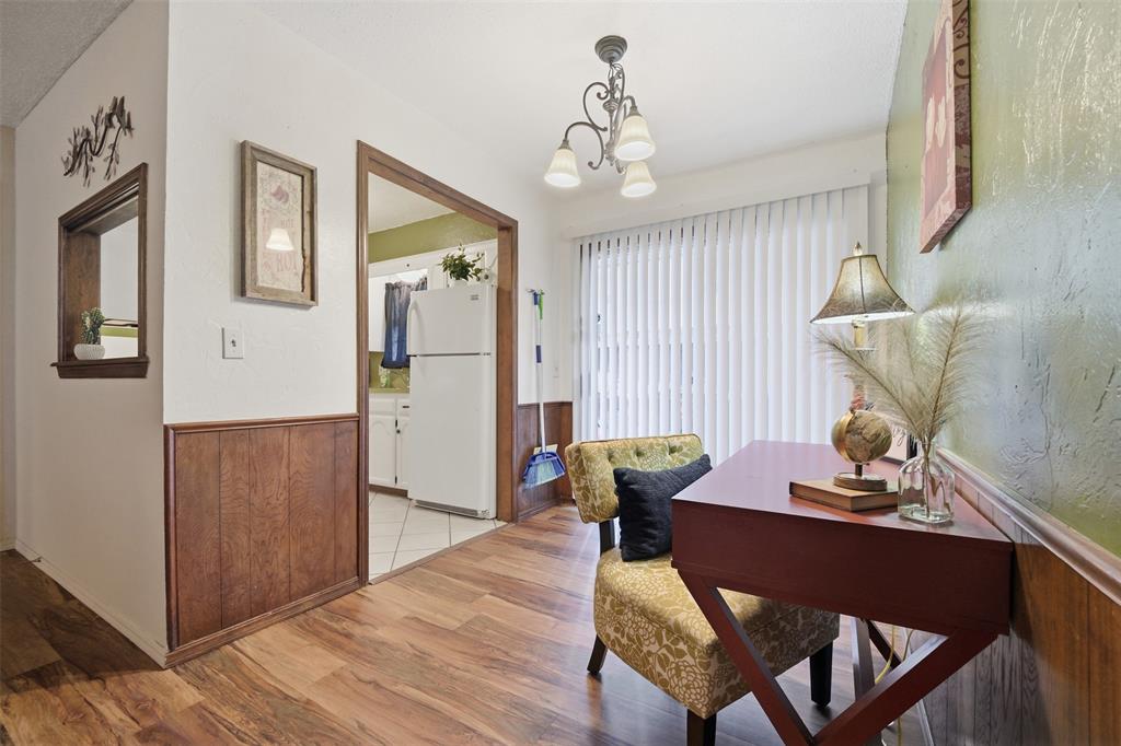 11307 N May Avenue D Property Photo 8
