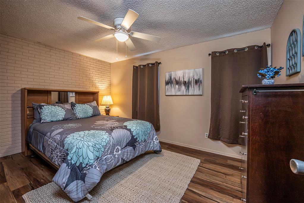 11307 N May Avenue D Property Photo 18