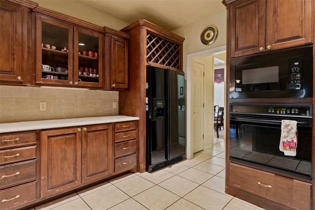 3008 Viewmont Court Property Photo 24