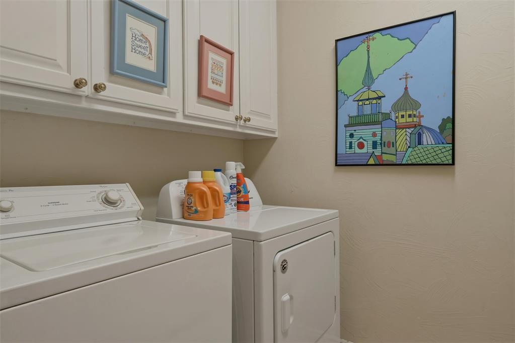 3008 Viewmont Court Property Photo 34
