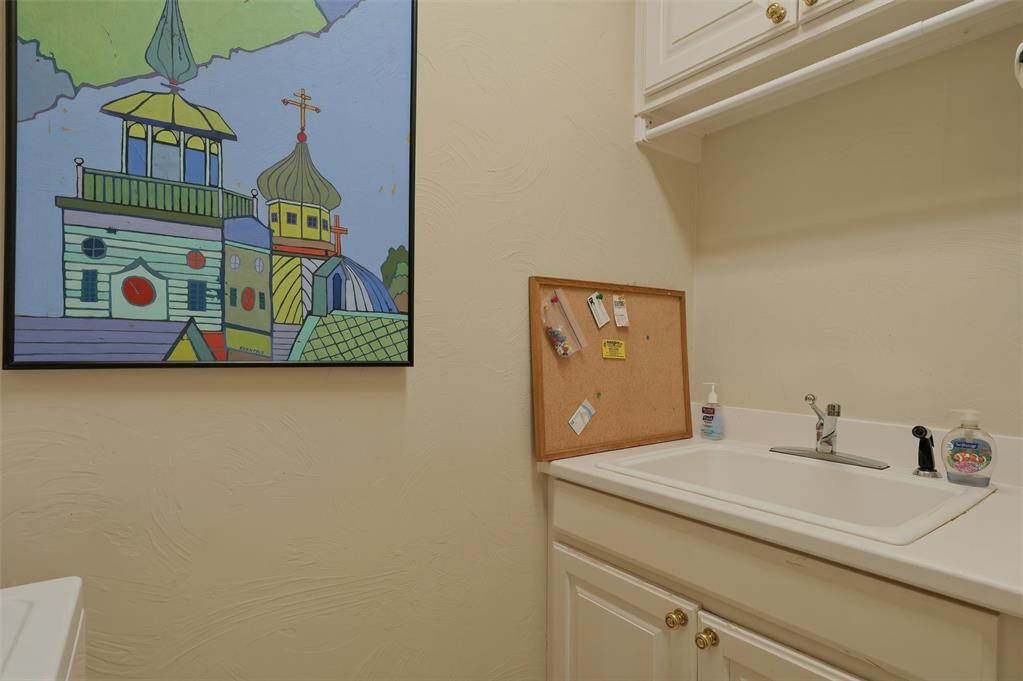 3008 Viewmont Court Property Photo 35