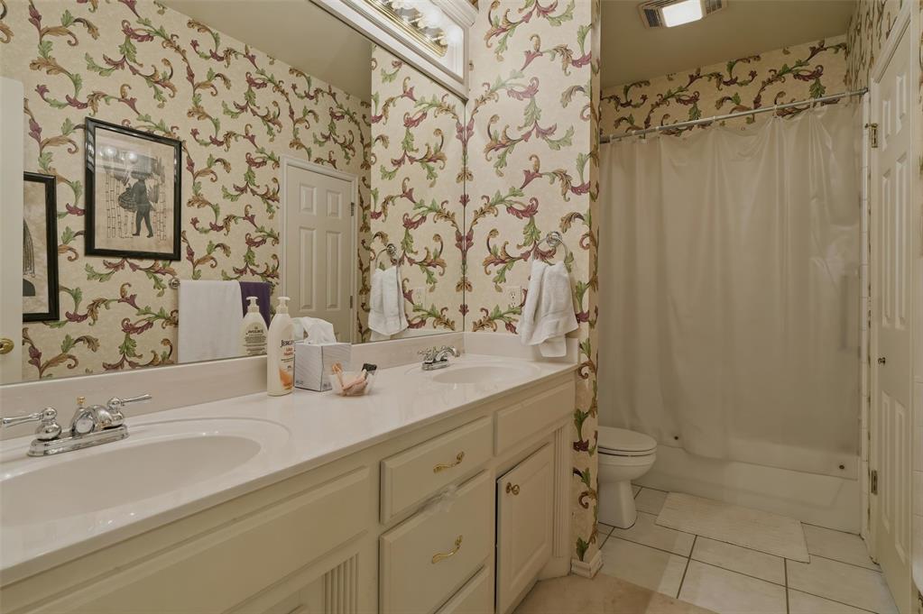 3008 Viewmont Court Property Photo 39