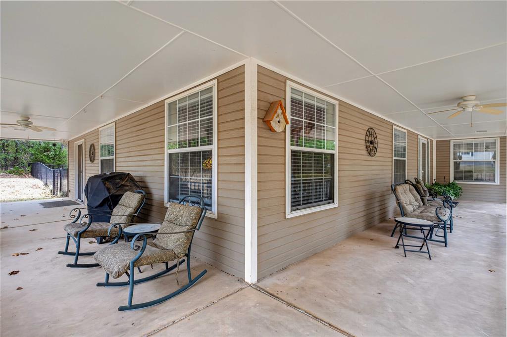 18233 Sierra Lane Property Photo 4