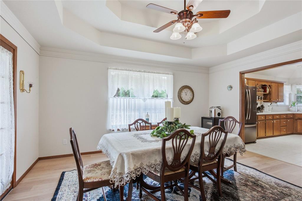 18233 Sierra Lane Property Photo 9
