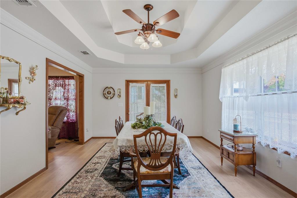 18233 Sierra Lane Property Photo 11