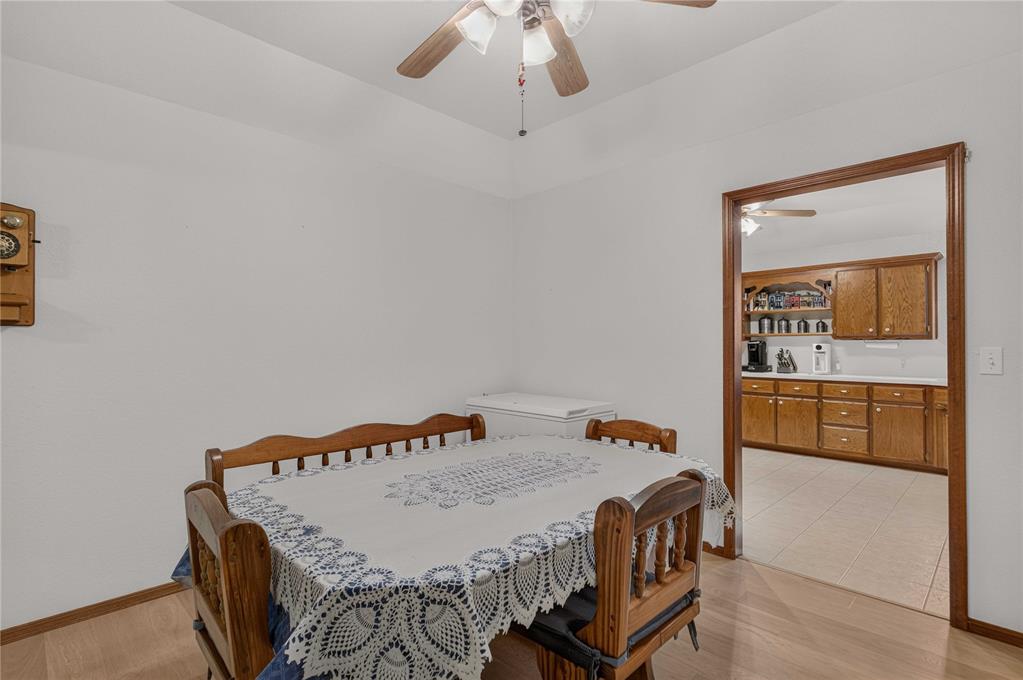 18233 Sierra Lane Property Photo 16