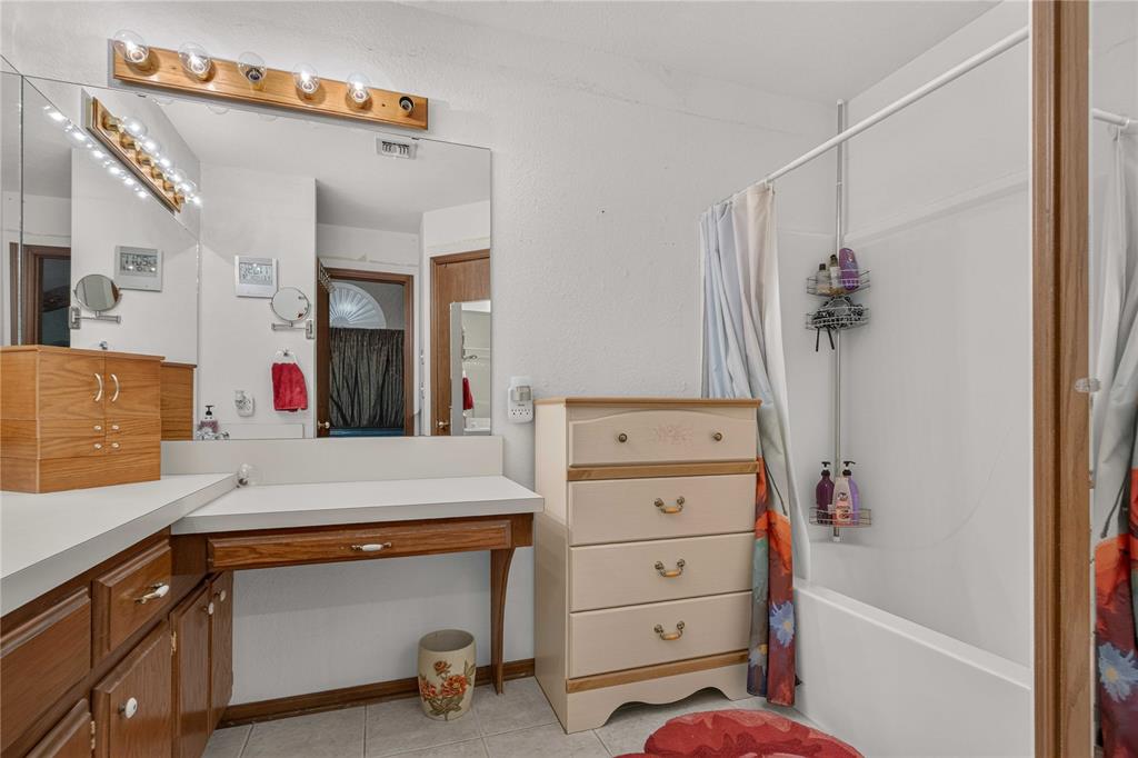 18233 Sierra Lane Property Photo 19