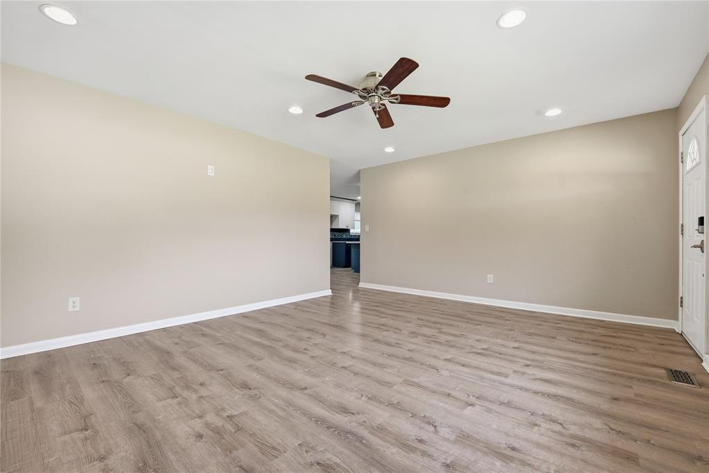 2000 S Boulevard Property Photo 7