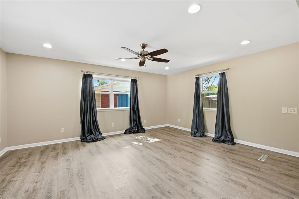 2000 S Boulevard Property Photo 26