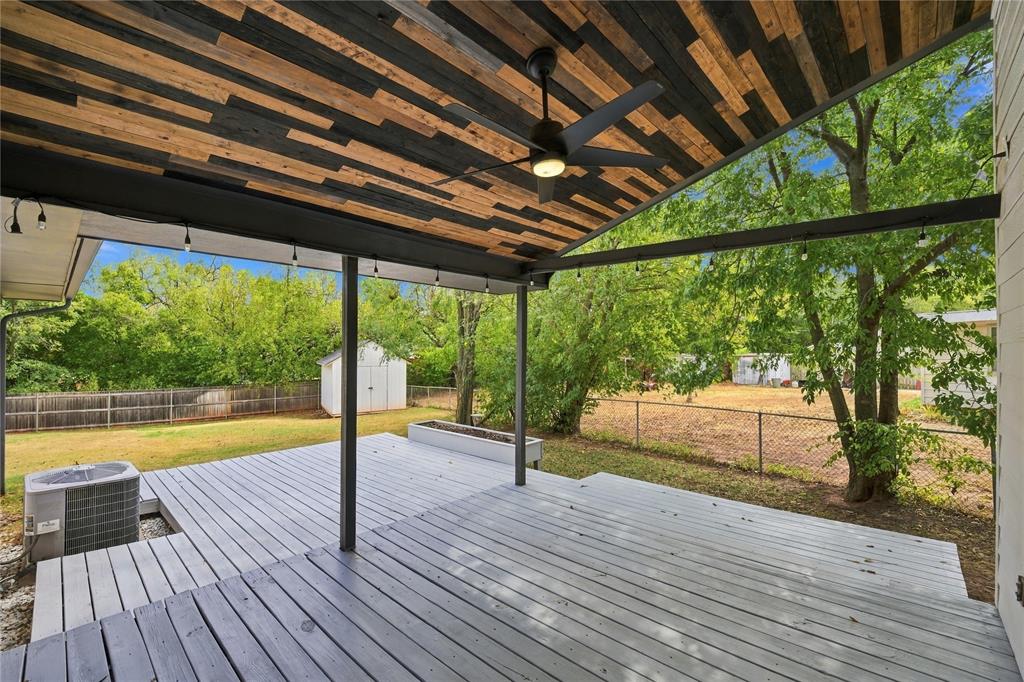 2000 S Boulevard Property Photo 34
