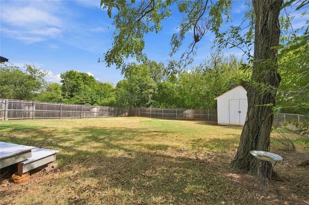 2000 S Boulevard Property Photo 39