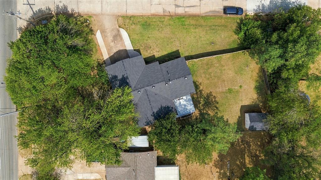 2000 S Boulevard Property Photo 43
