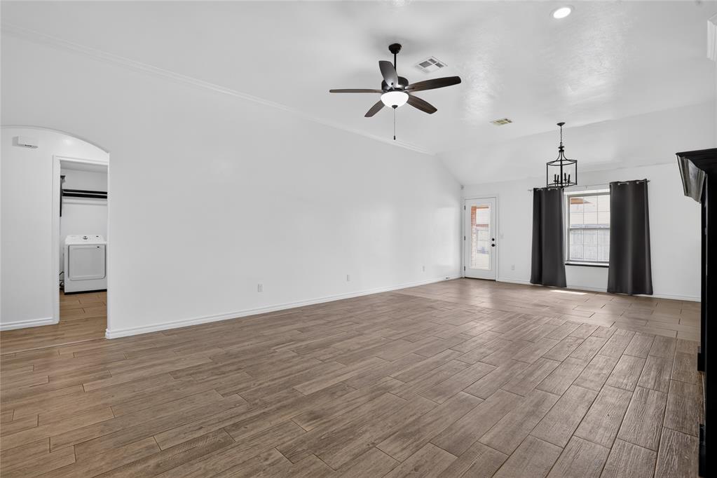 6516 Nw 158th Street Property Photo 7