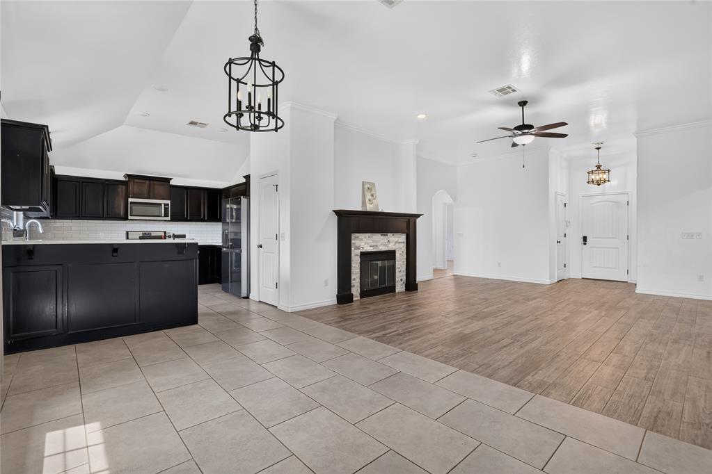 6516 Nw 158th Street Property Photo 8