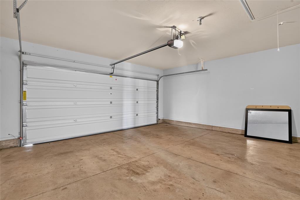 6516 Nw 158th Street Property Photo 28
