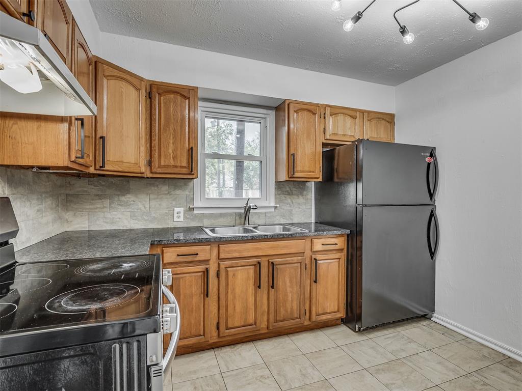 2336 Westlawn Place Property Photo 11