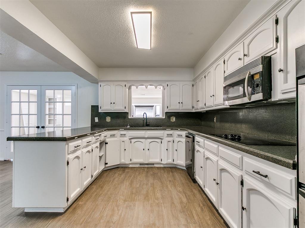 3629 N Ridgewood Drive Property Photo 11
