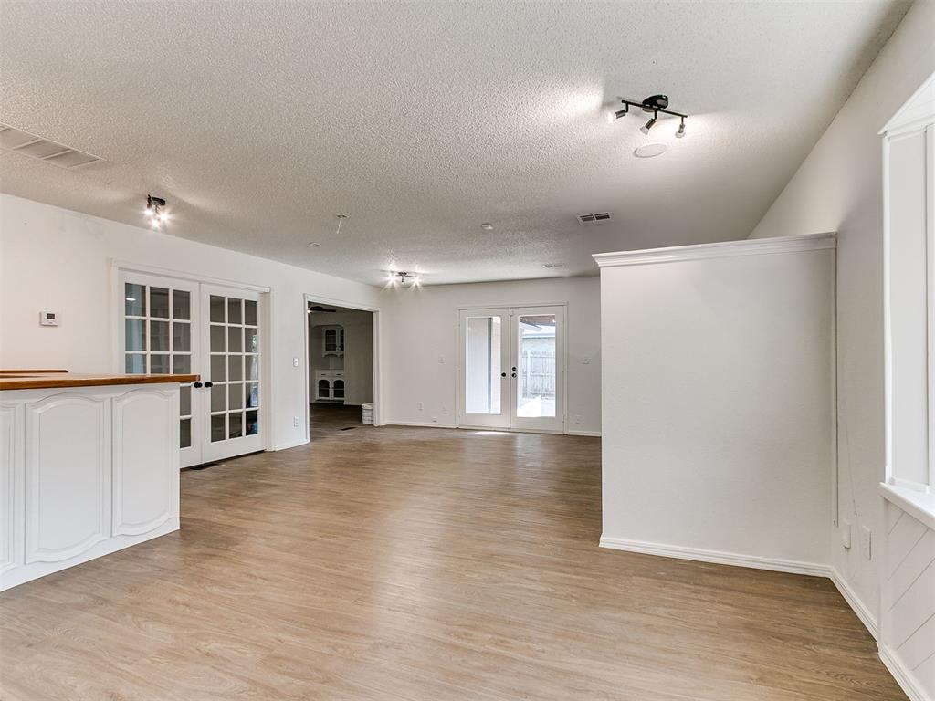 3629 N Ridgewood Drive Property Photo 13