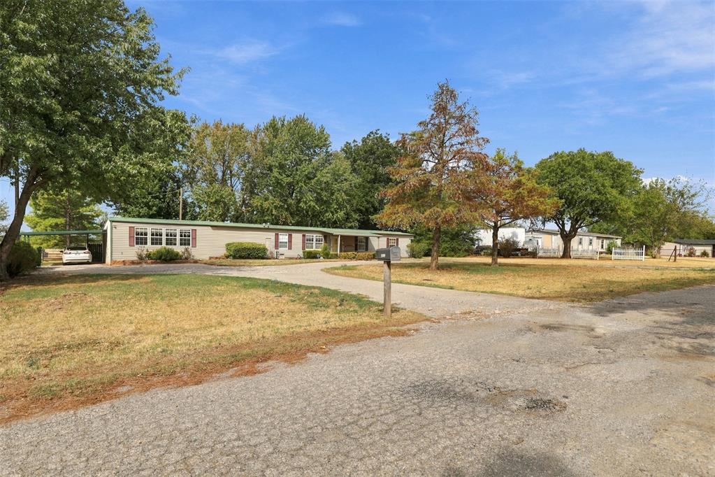 22632 James Avenue Property Photo 2