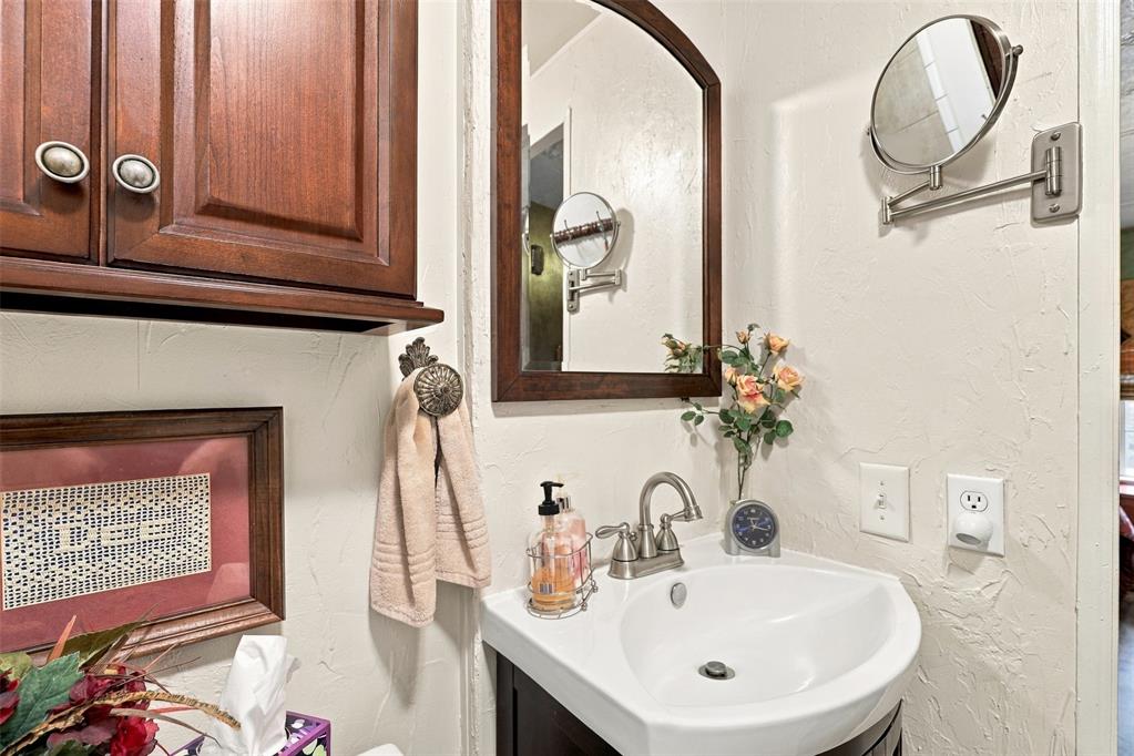 22632 James Avenue Property Photo 22