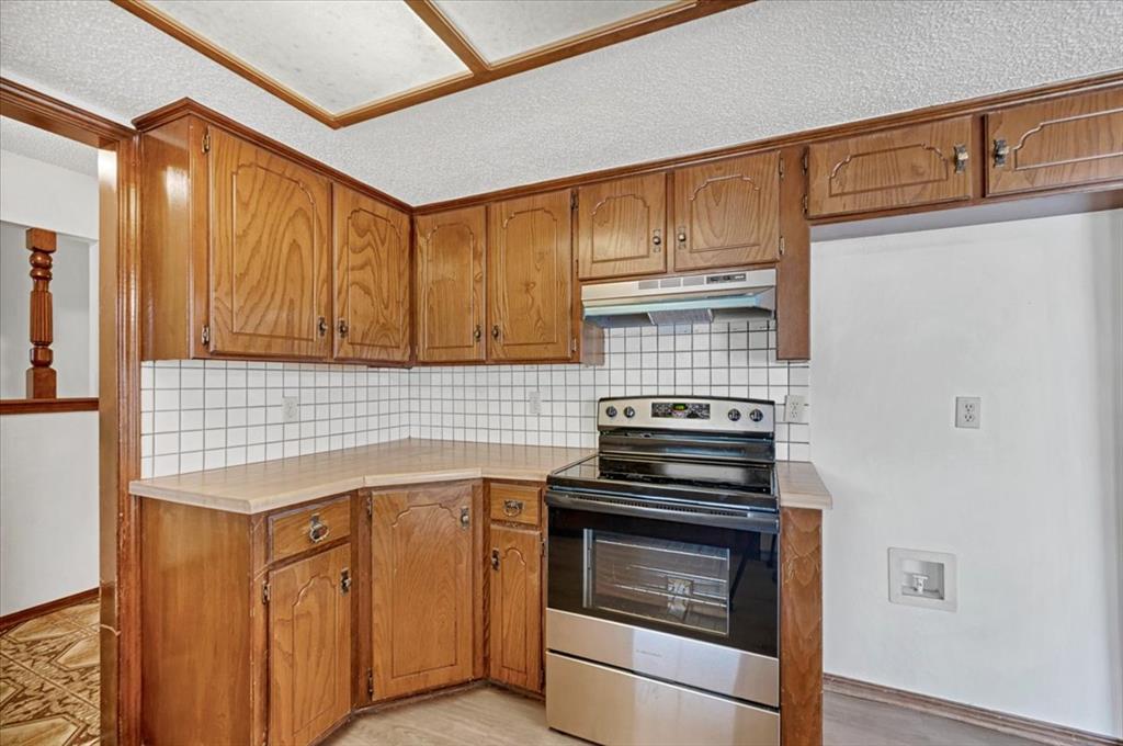 7813 Ambassador Road Property Photo 8