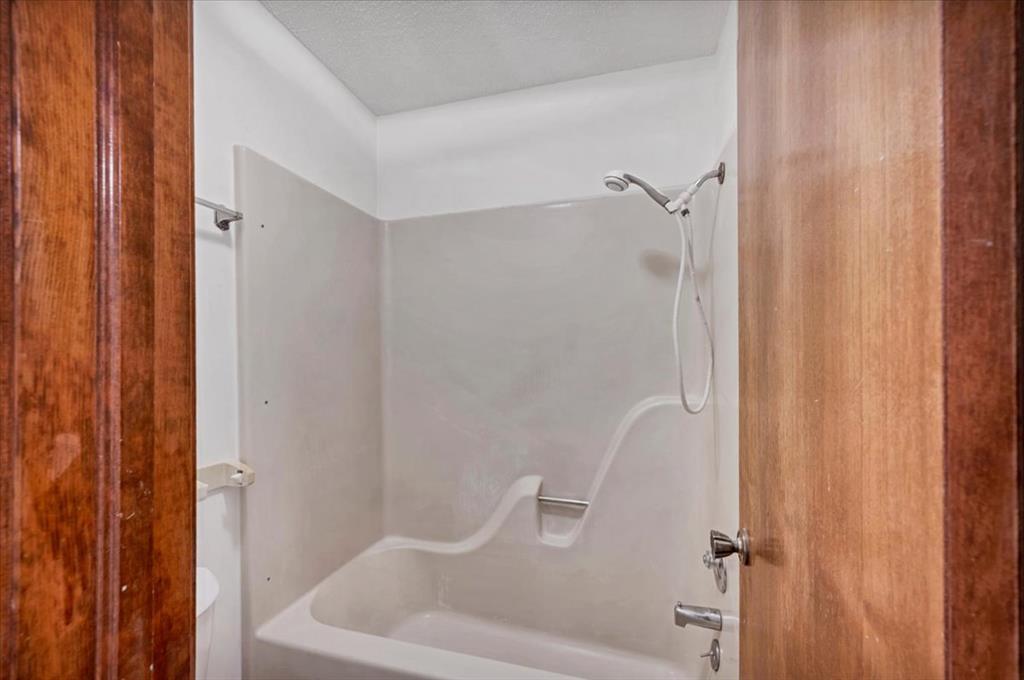 7813 Ambassador Road Property Photo 28