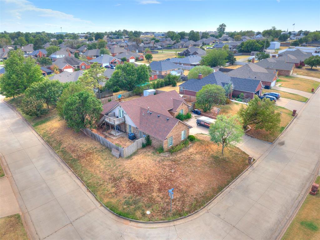 1311 Cambridge Drive Property Photo 3