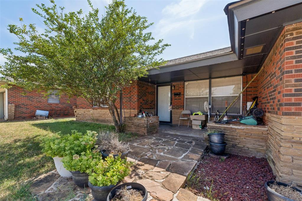 1224 Ne 44th Street Property Photo 2