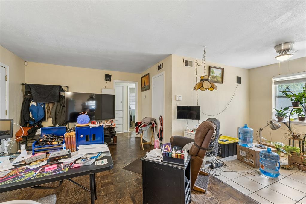 1224 Ne 44th Street Property Photo 6