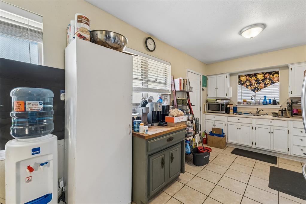 1224 Ne 44th Street Property Photo 10