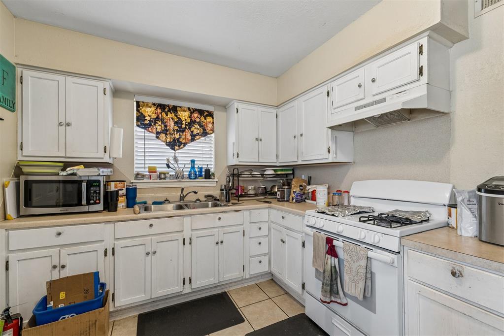 1224 Ne 44th Street Property Photo 11