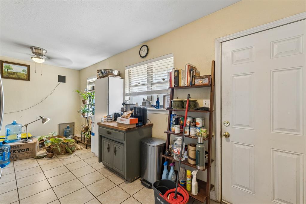 1224 Ne 44th Street Property Photo 12