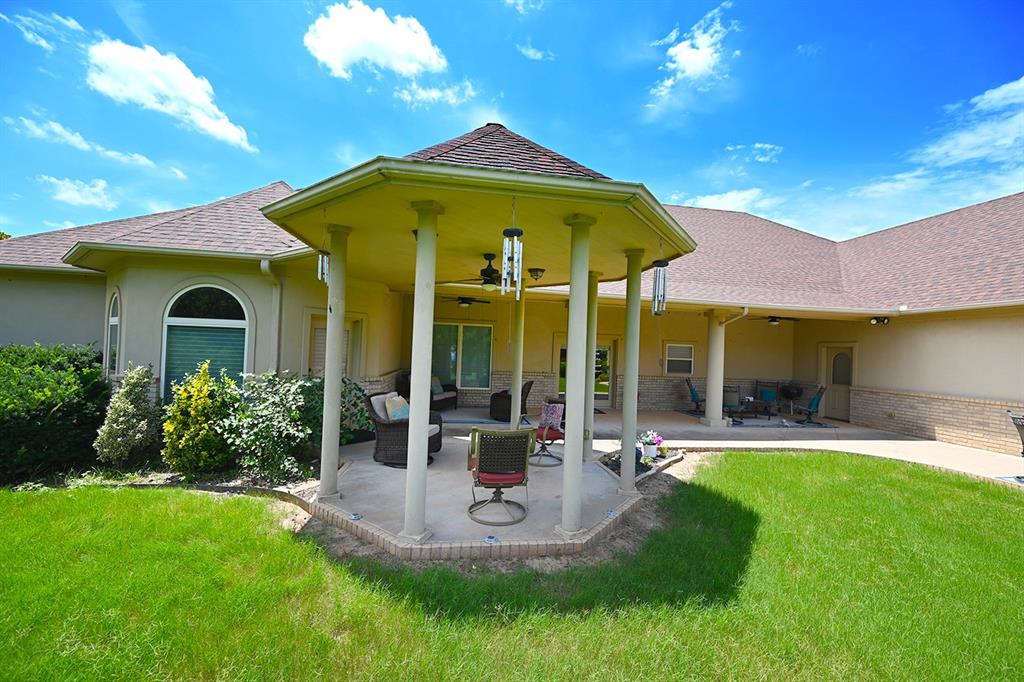 6015 N Chateau Court Property Photo 2