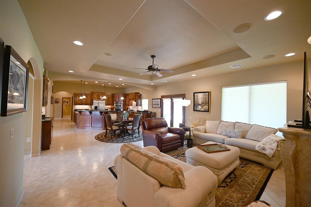 6015 N Chateau Court Property Photo 11