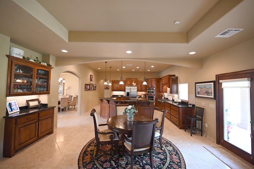 6015 N Chateau Court Property Photo 13