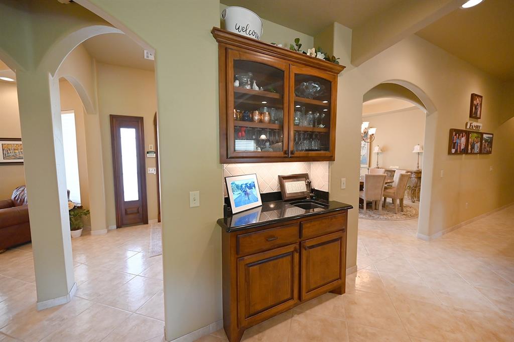 6015 N Chateau Court Property Photo 14