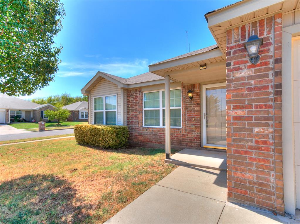 9637 Kylie Drive Property Photo 2
