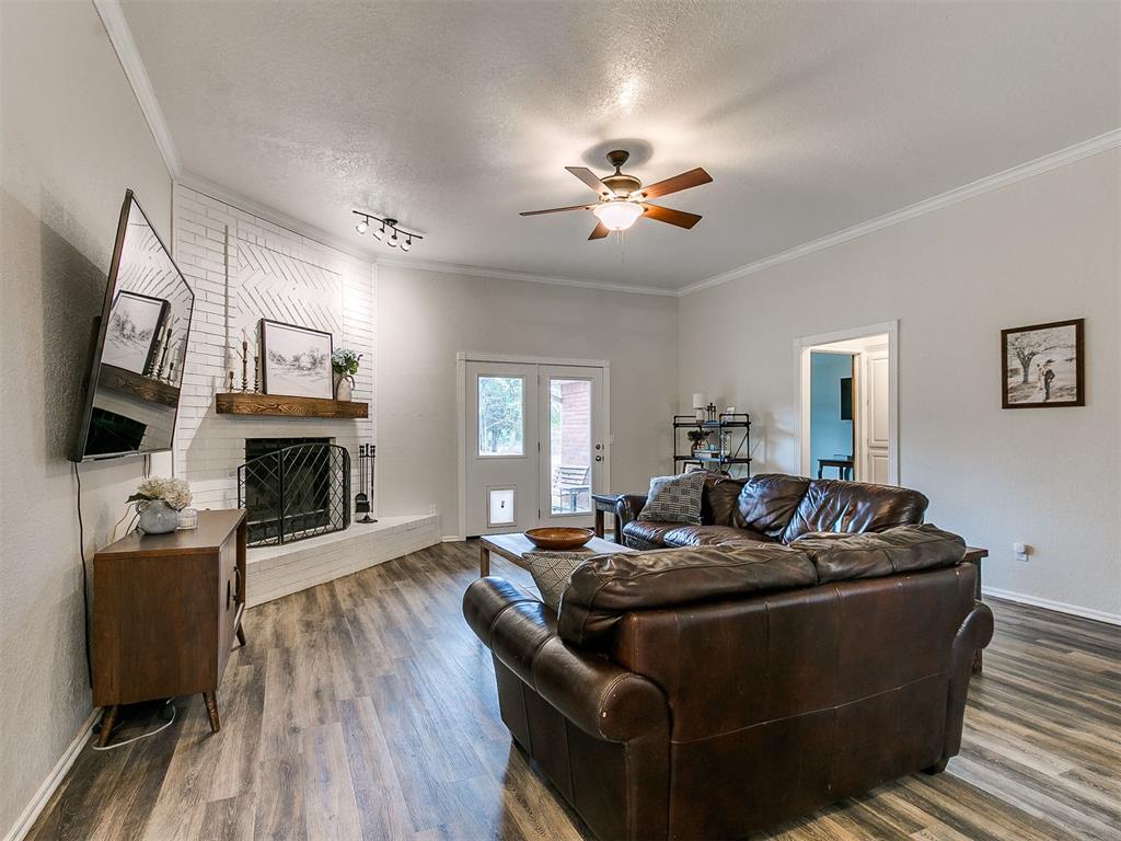 1533 E Persimmon Lane Property Photo 12
