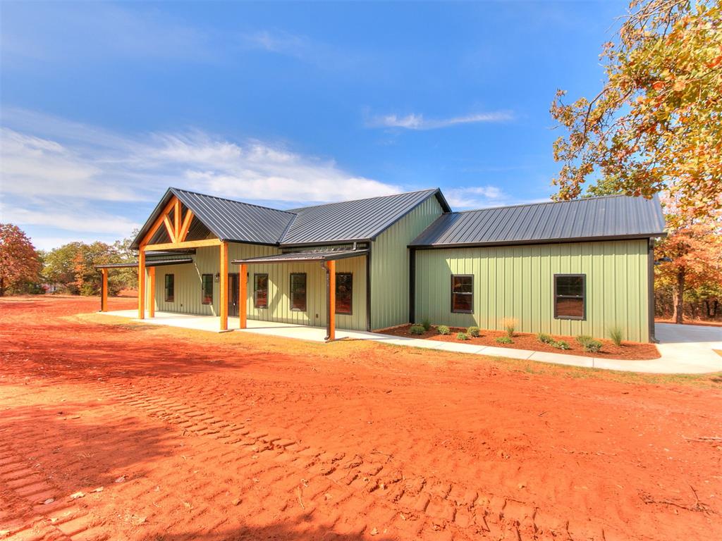 23083 Highland Lane Property Photo 2