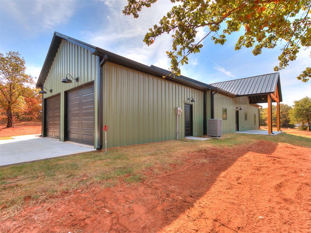 23083 Highland Lane Property Photo 8