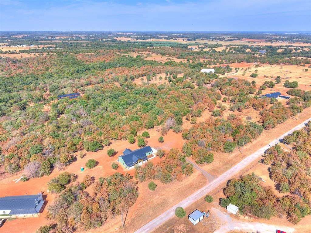 23083 Highland Lane Property Photo 10