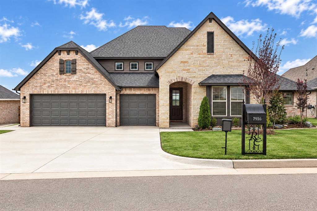 7916 Amber Ridge Drive Property Photo 1