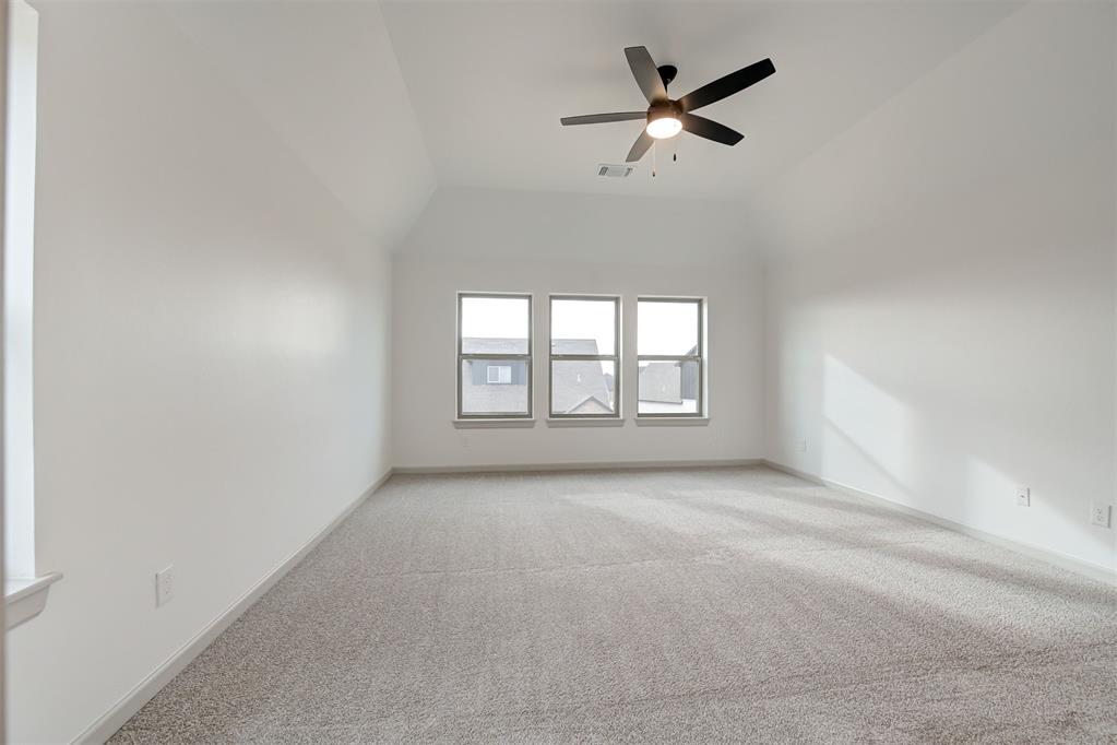 7916 Amber Ridge Drive Property Photo 24
