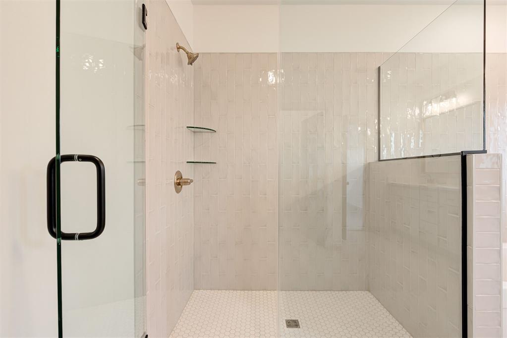 7916 Amber Ridge Drive Property Photo 30