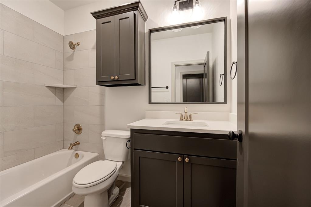 7916 Amber Ridge Drive Property Photo 37