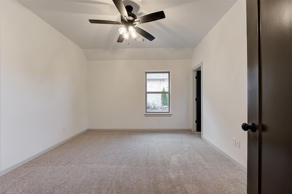 7916 Amber Ridge Drive Property Photo 40