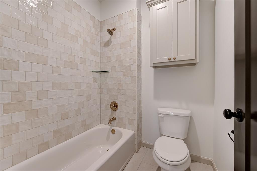 7916 Amber Ridge Drive Property Photo 42