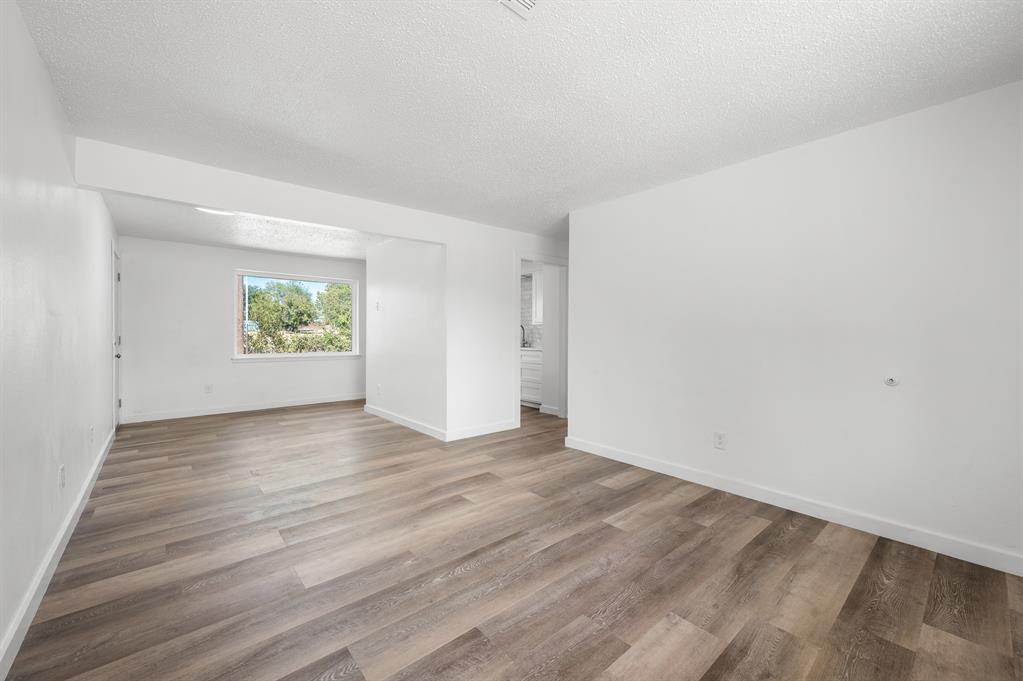 3025 Se 51st Street Property Photo 6