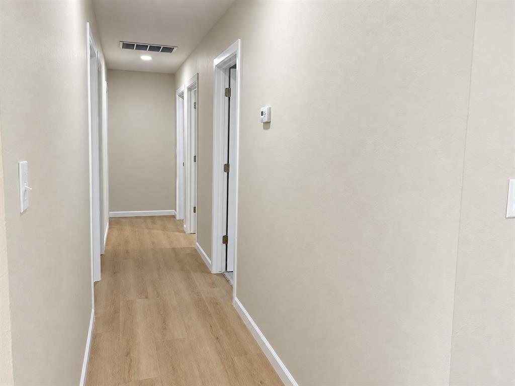 709 Polk Street Property Photo 6
